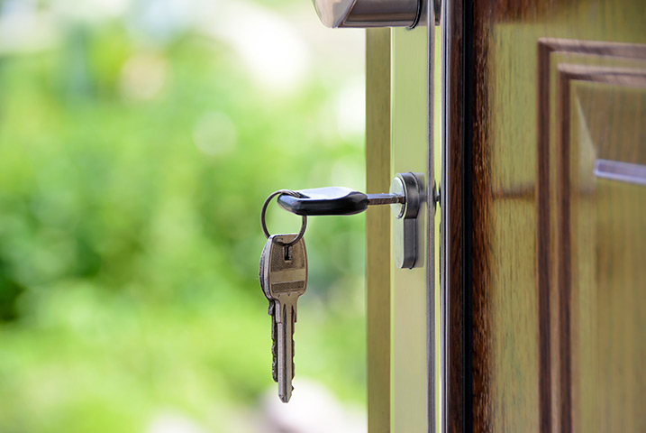 A2B Locks are able to provide local locksmiths in West Ealing to repair your broken locks. 